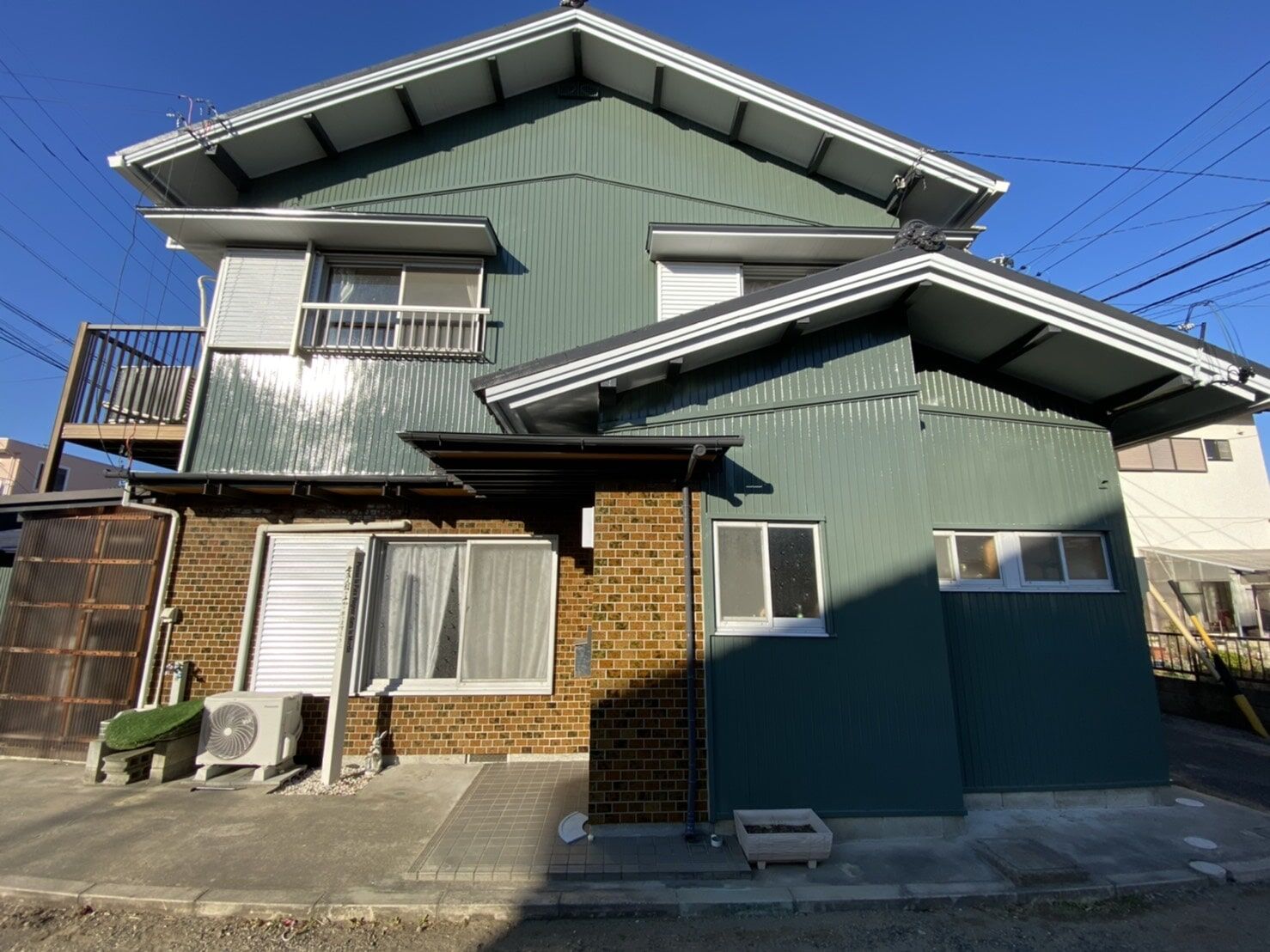 画像1445：三重県津市：屋根塗装～遮熱フッ素塗料で高耐候で落ち着きのあるお家～