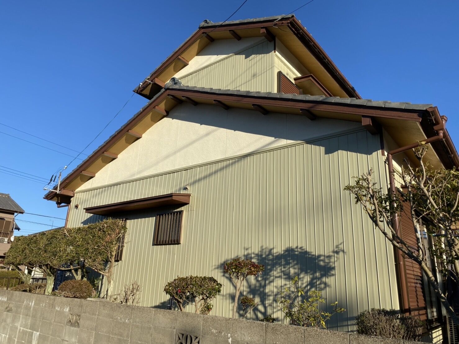 画像1531：三重県津市：屋根塗装～遮熱フッ素塗料で高耐候で落ち着きのあるお家～